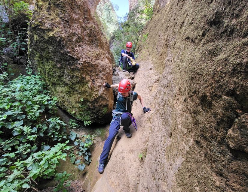 Tenerife: Los Arcos Canyoning Tour with Guide - Safety briefing with Jorge: how the day stays fun