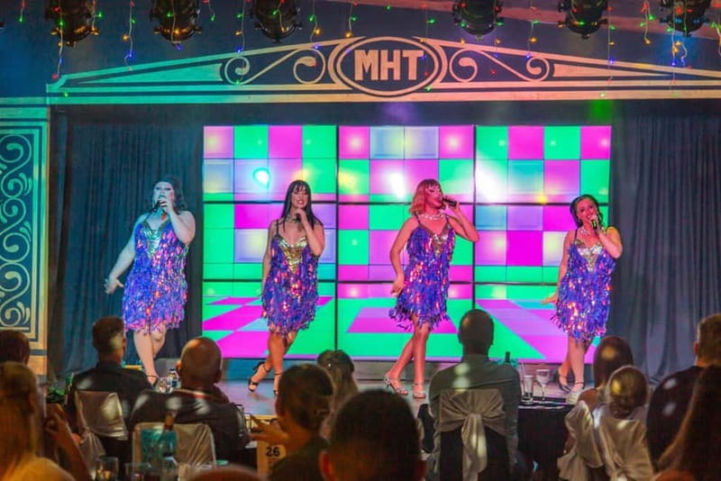 Tenerife: MHT Comedy Drag Dinner Show - Staff, service, and the meet-and-greet photo moment