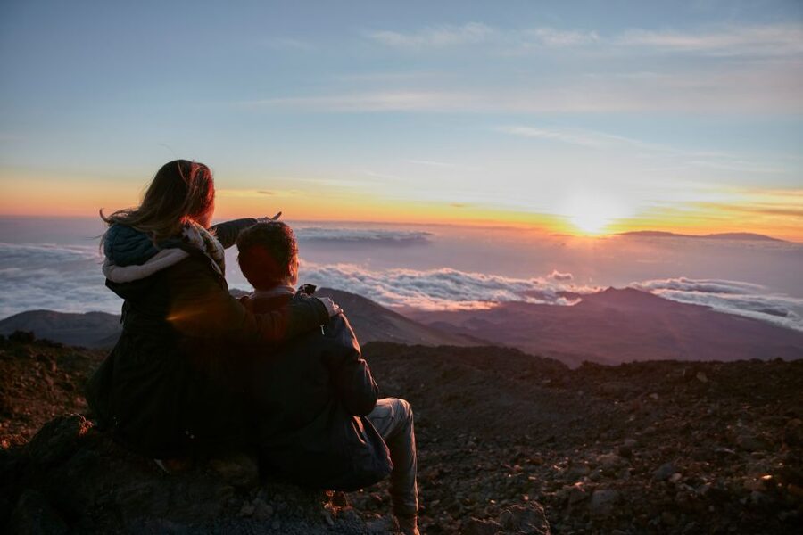 Tenerife: Mount Teide Sunset and Stars Tour with Cable Car - Pico Viejo crater walk: the short stop that sets up the night sky