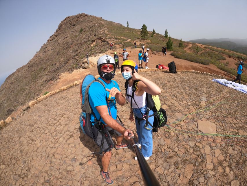 Tenerife: Paragliding with National Champion Paraglider - Champion pilots and the vibe in the air