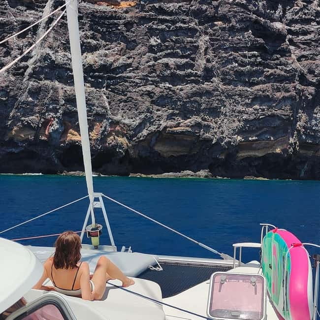 Tenerife: PRIVATE Catamaran cruise with Lunch and Drinks - Quick packing list for comfort in the sun and wind