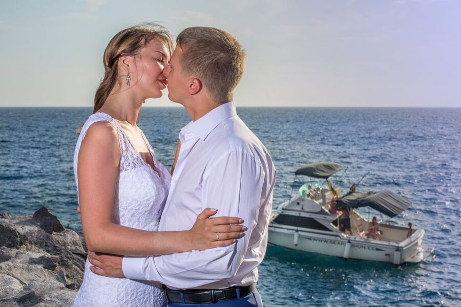 Tenerife: Professional Photo Shoot with 50 Photos - Should you book this Tenerife professional photo shoot?