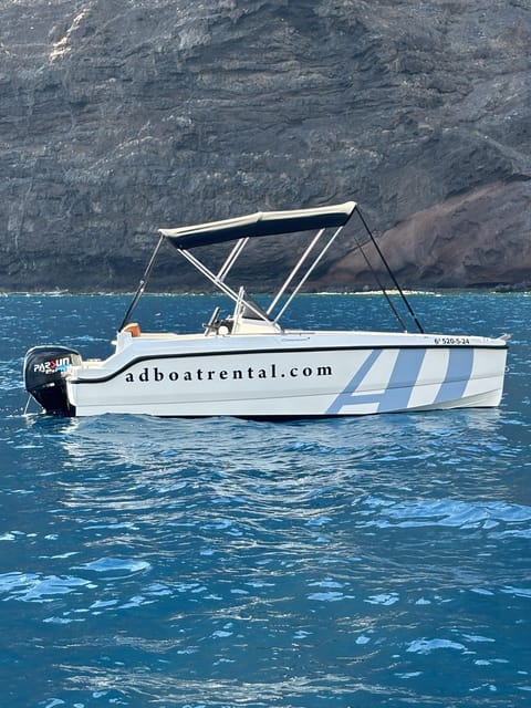 Tenerife: rent a boat without license - Compass 160e: the boat details that make self-sailing work