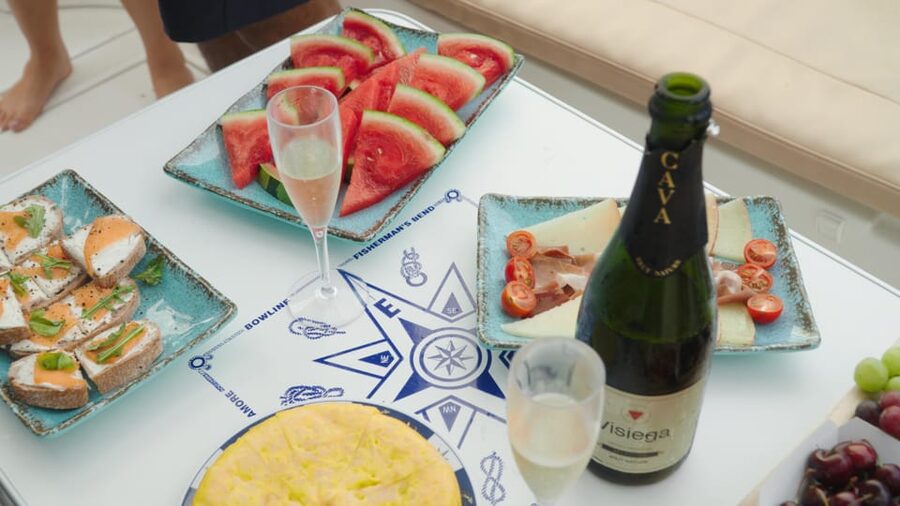 Tenerife: Shared Yacht Cruise with Champagne and Tapas - Crew energy: Juan, Maxi, Michelle, Raúl, and the art of staying hands-on