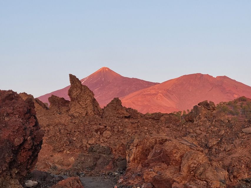 Tenerife: Sunset and Stargazing at Teide National Park - Weather reality: viewpoint changes, no toilets, and dressing like a local