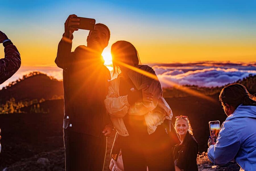 Tenerife: Teide Mountain Buggy On-Road GuidedTour with drink - Small-group comfort and why it helps at viewpoints