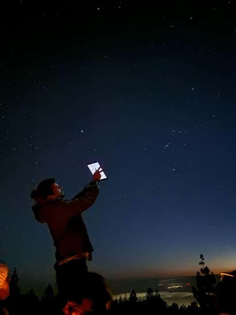Tenerife: Teide National Park Sunset Picnic and Stargazing - Mirador de Samara sunset picnic: above-the-clouds comfort food