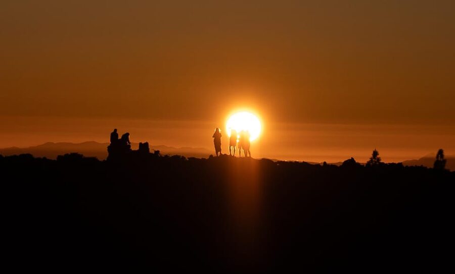 Tenerife: Teide National Park Sunset & Stargazing Tour - Should you book the Teide sunset and stargazing tour?