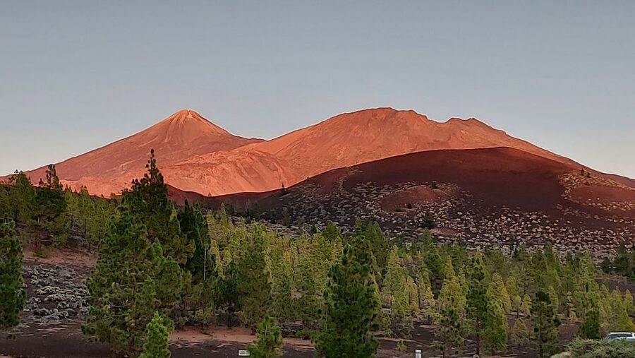 Tenerife: Teide National Park Sunset & Stargazing Tour - Who this tour suits best in Tenerife