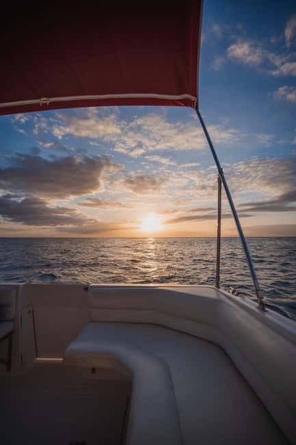 Tenerife: VIP Private Luxury 2 Hour Sunset Boat Charter - Drinks, Blankets, and the VIP Touches You Actually Feel