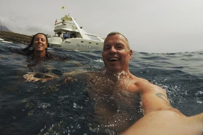 Whale Watching Catamaran Cruise with Transfer, Buffet by MC - What’s Really Included: Buffet by MC and Drinks Like Beer